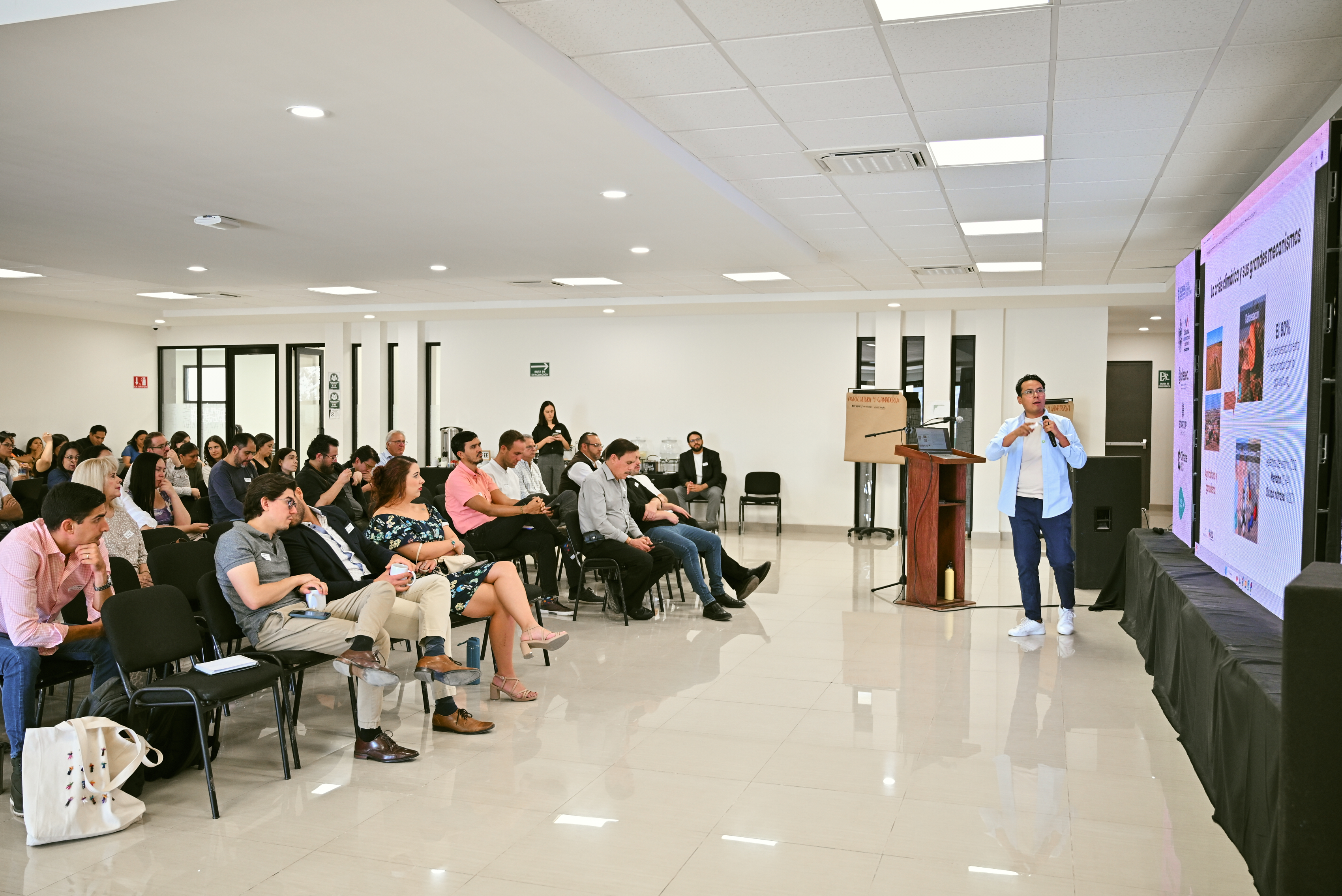 Conferencias Micelio - Foto 4
