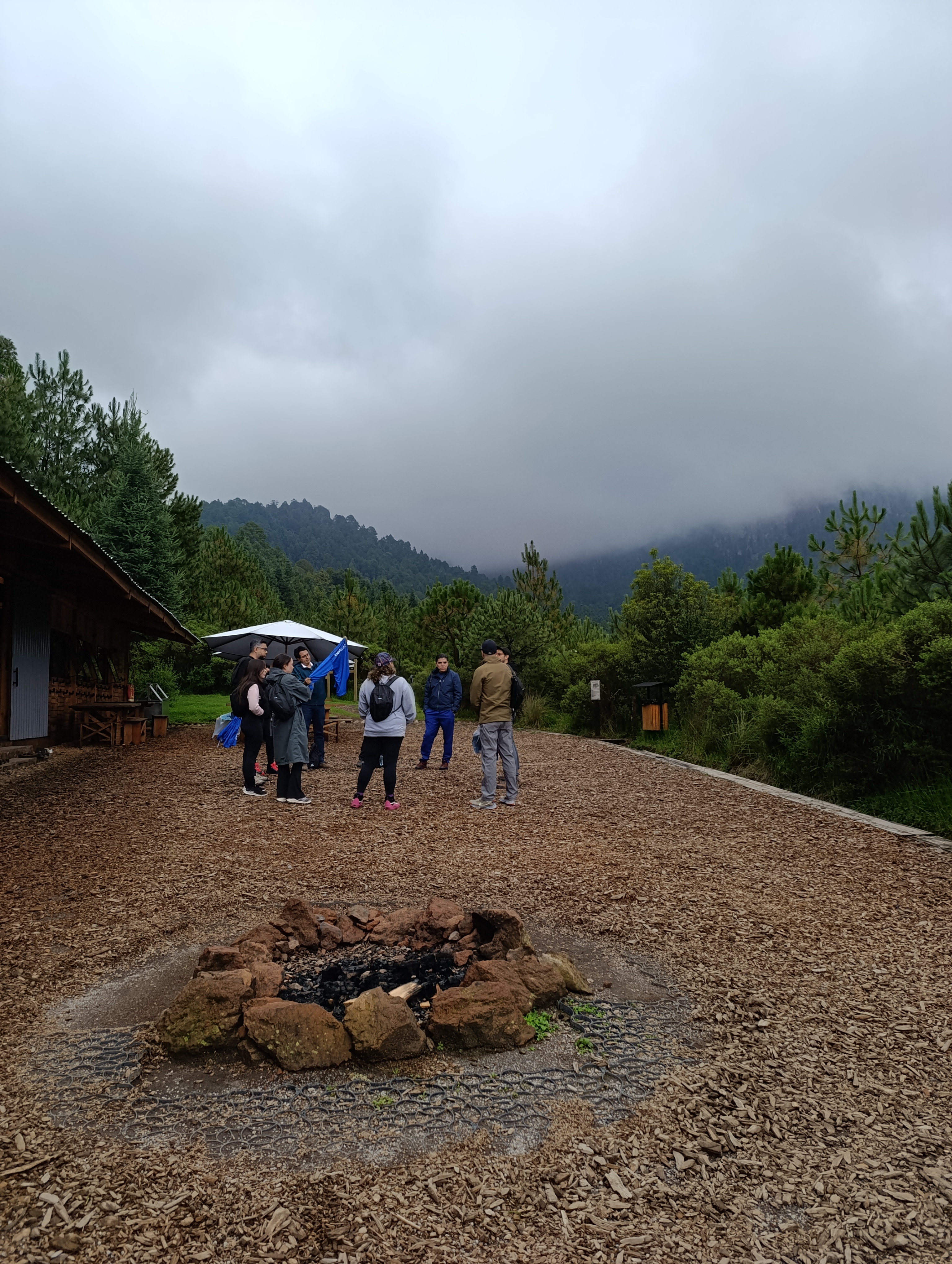 Teambuilding en la naturaleza - Senderismo y bienestar